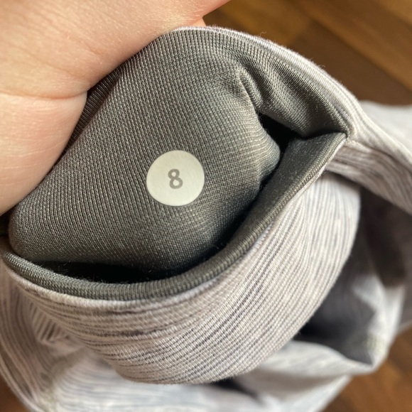 Lulu Wunder Under Crops - Size 8 - Picture 5 of 5